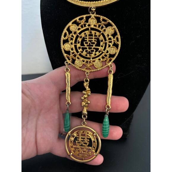 Vintage Gold Tone Green Glass Statement Necklace Goldette? 60's - Picture 5 of 5